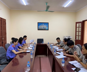 Viện KSND huyện Phúc Thọ thực hiện kiểm sát trực tiếp công tác thi hành án...